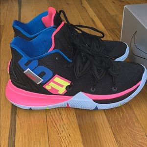 Nike kyrie 5 “Just Do It” sz 9 with box 📦